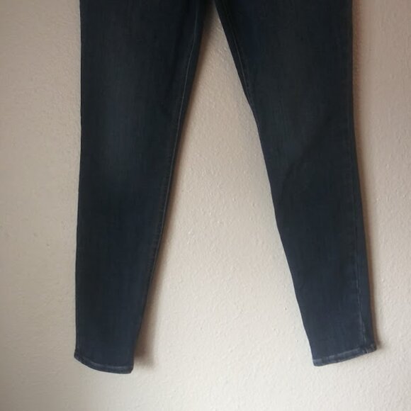 Lee women's size 6M slim fit jeans - Picture 3 of 13